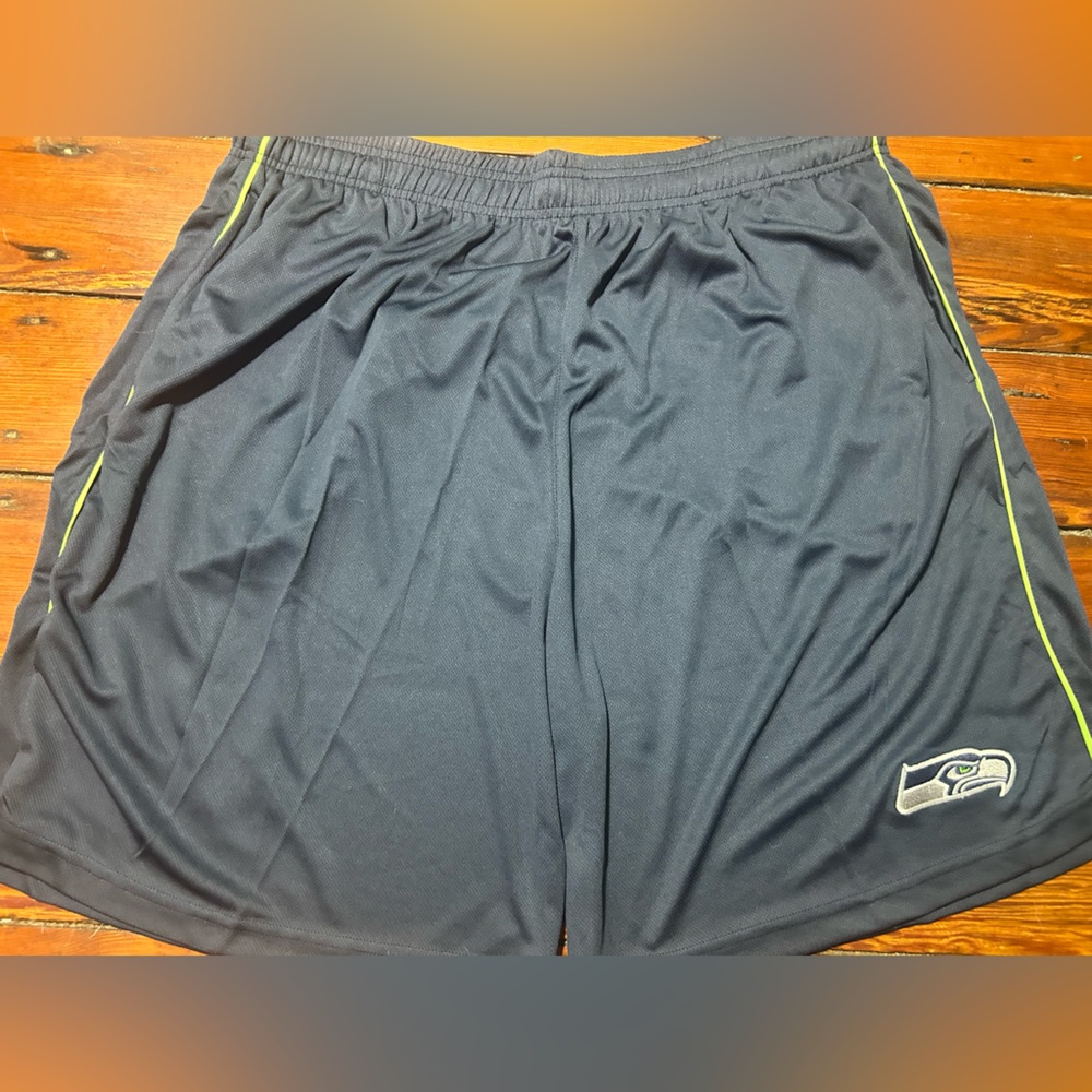 Majestic brand SEATTLE SEAHAWKS Men's SHORTS. Sz 2XL,3XL,4XL,5XL,6XL New w tags - Picture 4 of 6